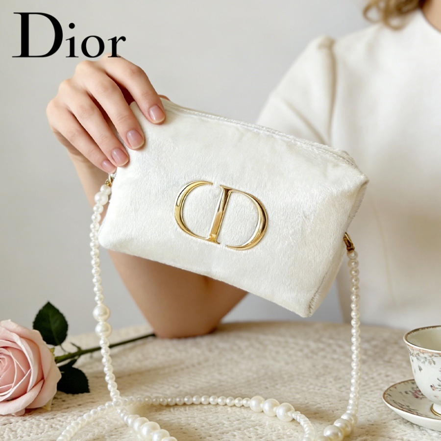 ディオールのバッグ ホワイトベルベット トラベルコスメティッ - Women Bags Logo のレビューと価格